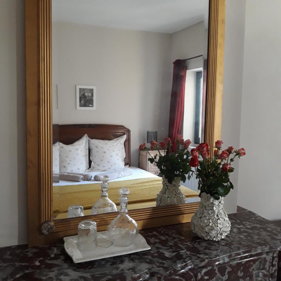 Bed and Breakfast Sous Le Neflier Nimes Exterior foto