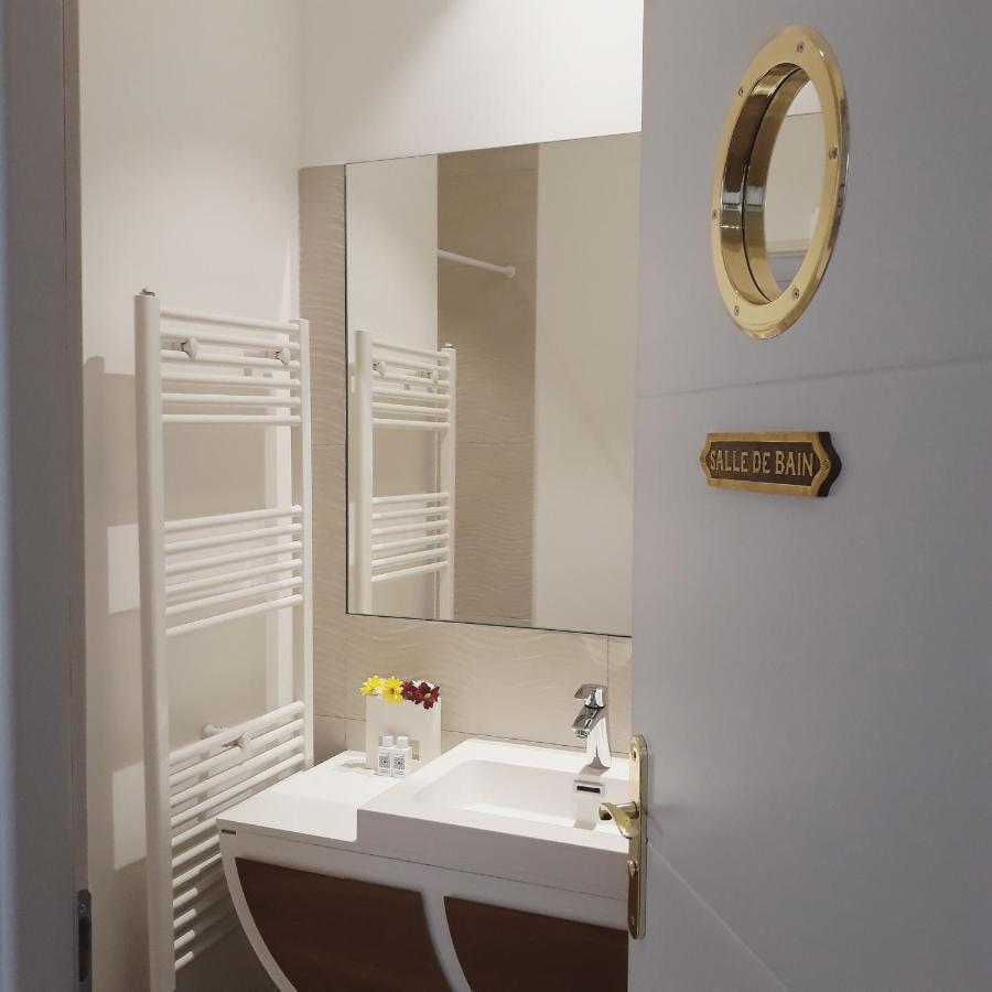 Bed and Breakfast Sous Le Neflier Nimes Exterior foto